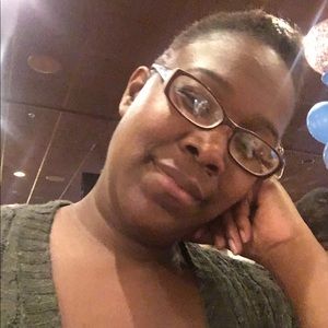 Meet your Posher, Nadia